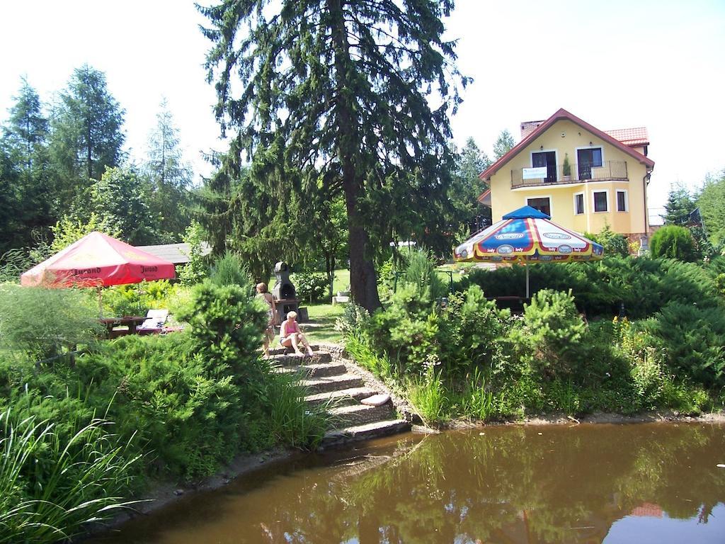 Gosciniec Nad Stawem Villa Szczytno  Exteriör bild