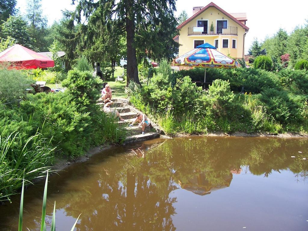 Gosciniec Nad Stawem Villa Szczytno  Exteriör bild